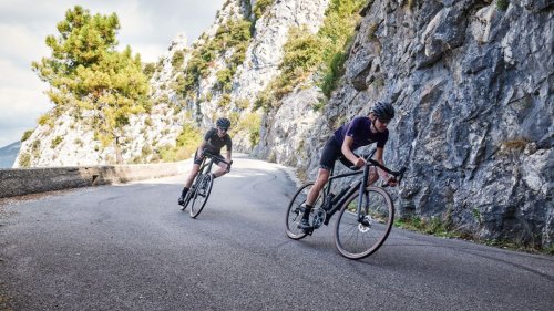 Long-awaited Canyon Endurace update seeks to blend long-distance comfort with sprightly handling