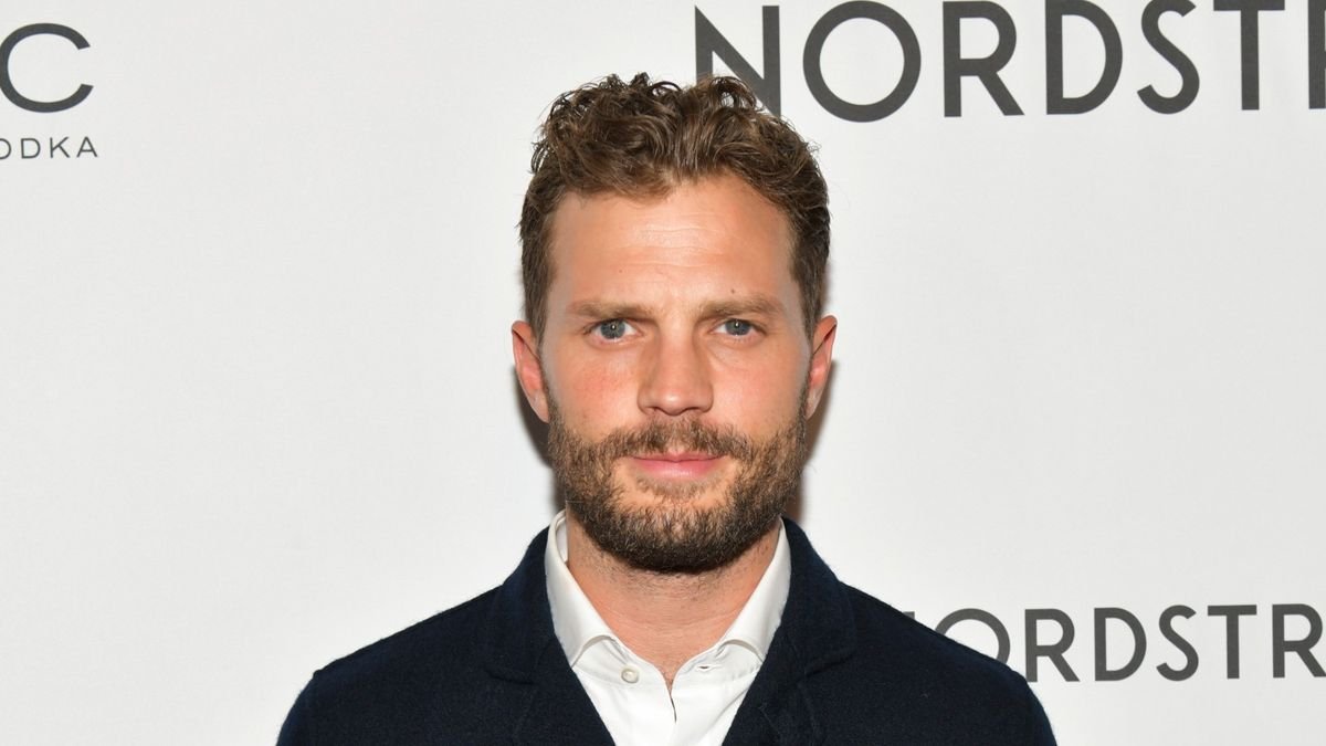Jamie Dornan reveals the last year has been 'brutal'—after his dad died of Covid while he was in quarantine