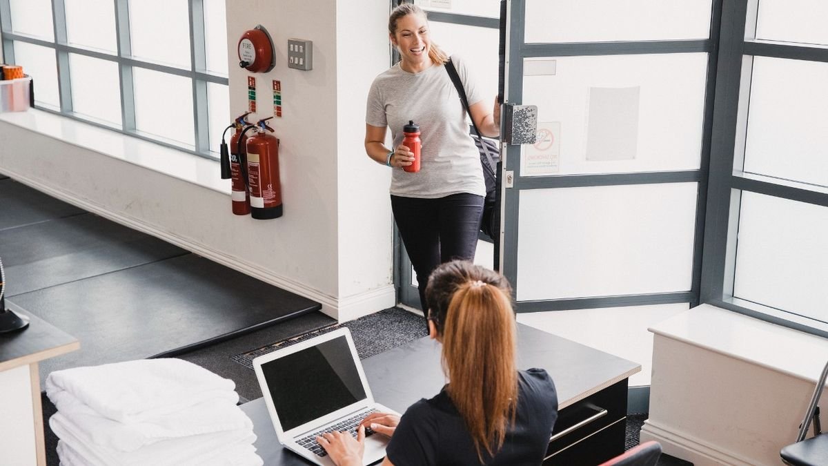 7 Workout Ideas To Break You Out Of A Gym Rut - cover