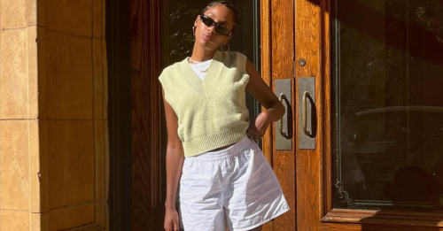 Not Sneakers and Not Ballerinas—This Flat-Shoe Trend Is Far Chicer for Spring