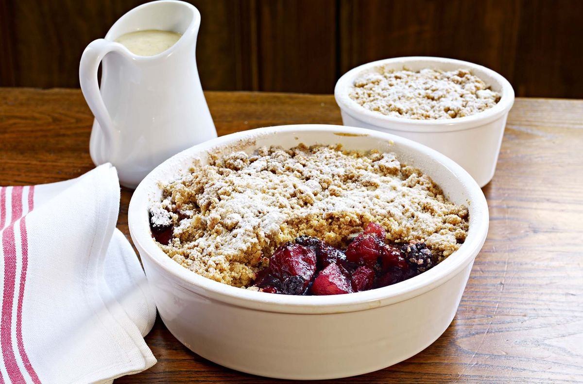 Hairy Bikers' Apple And Blackberry Crumble