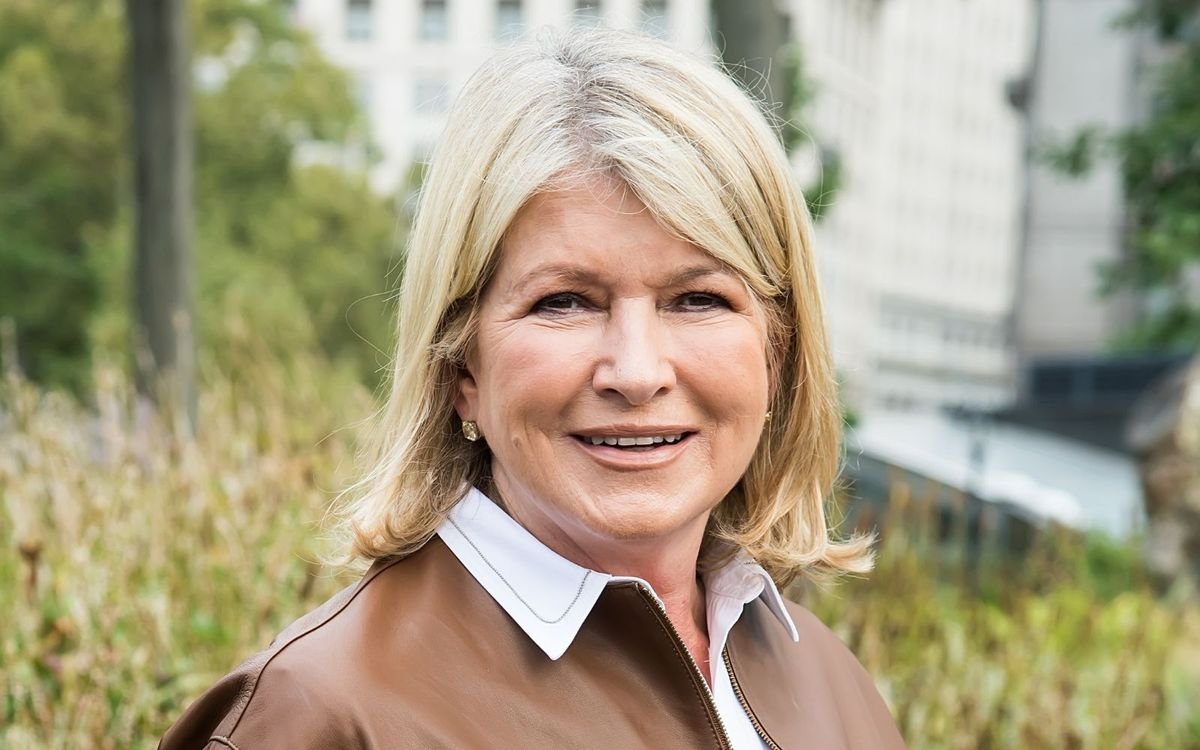 Realtors love Martha Stewart's contemporary yet controversial gray-painted exterior – here's why