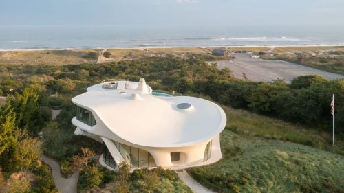 Discover Diller Scofidio + Renfro’s Blue Dream house in the Hamptons