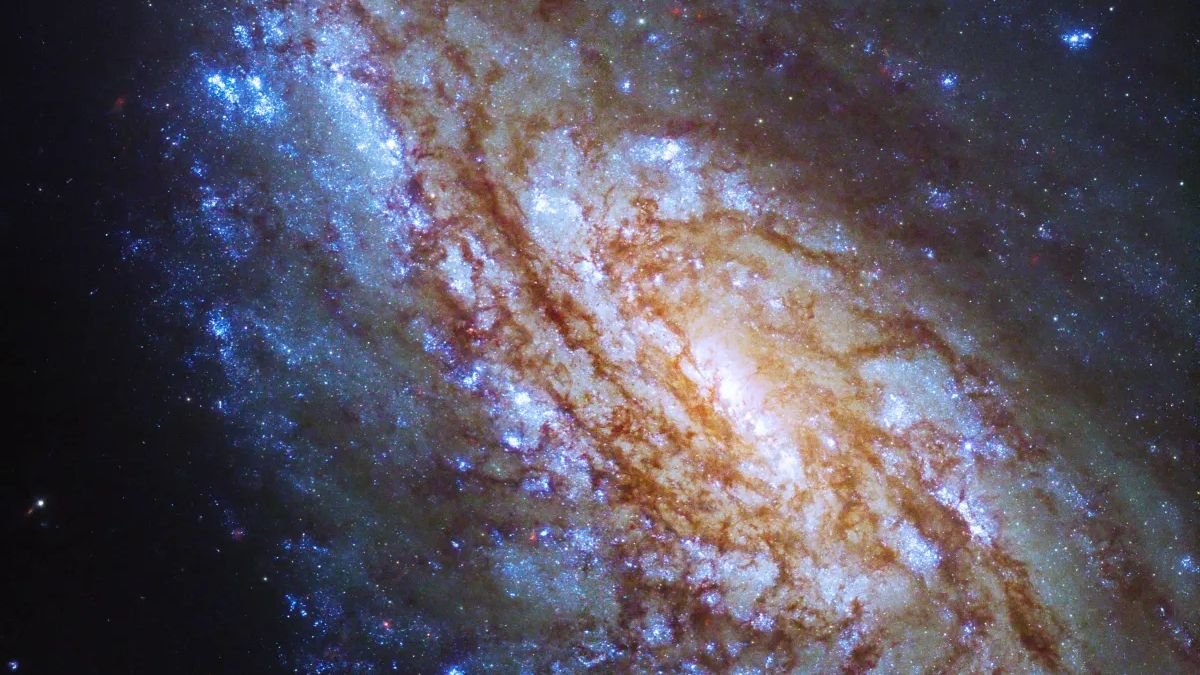 This Hubble Telescope galaxy image could help reveal how stars are born (photo)