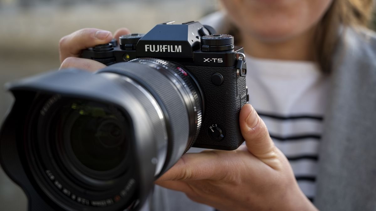 The best Fujifilm cameras in 2022, from X-mount mirrorless to medium format