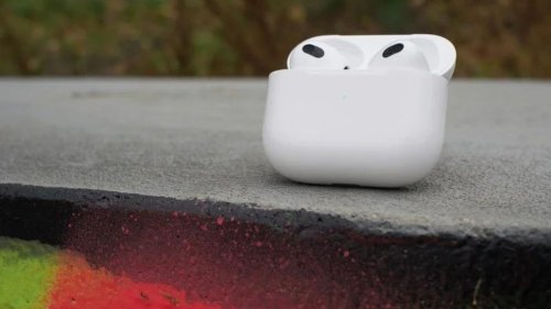6 ways to improve the sound of your AirPods