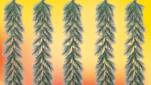 This Viral "Floating" Christmas Tree Is Beyond Super Festive - Here's How to Simply Recreate It