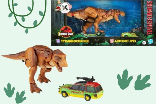 Jurassic Park Mash-Up toy now £29.99 - LOWEST PRICE EVER for Cyber Monday