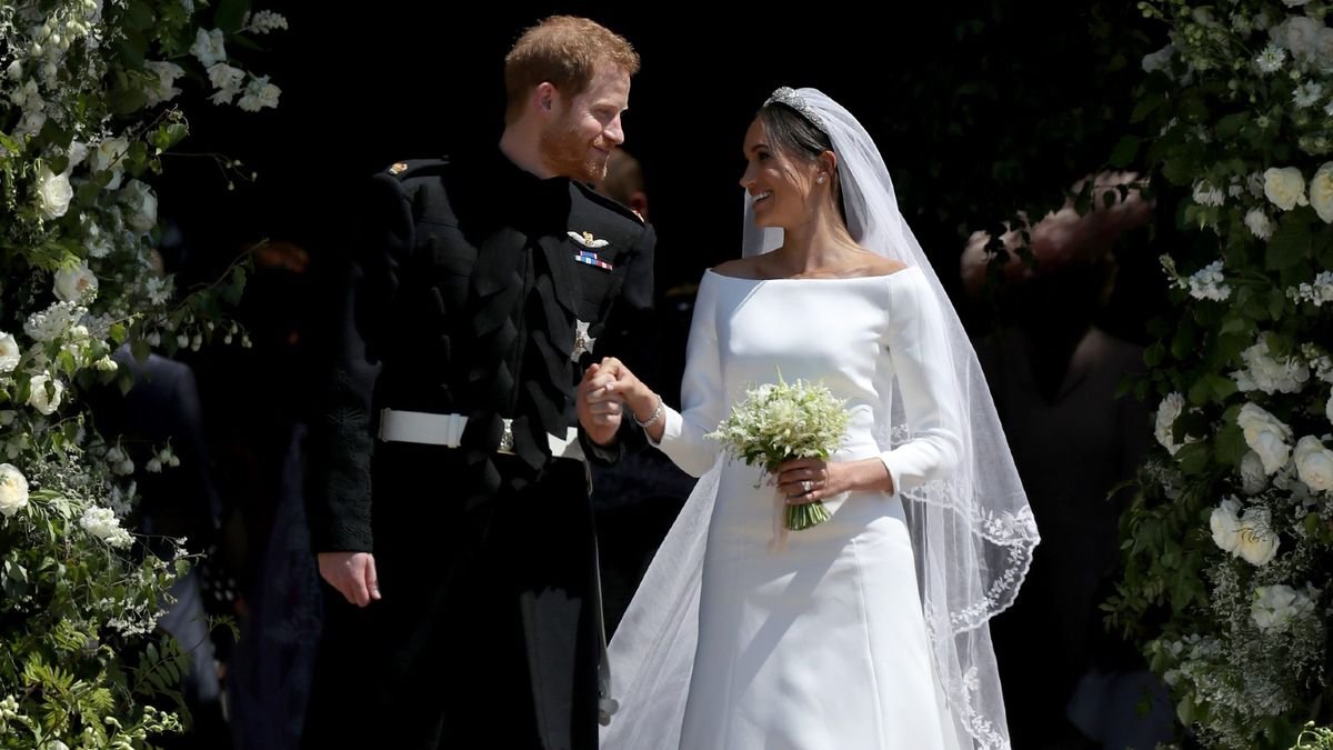 Where did Meghan Markle get her wedding dress from and how much did it cost?