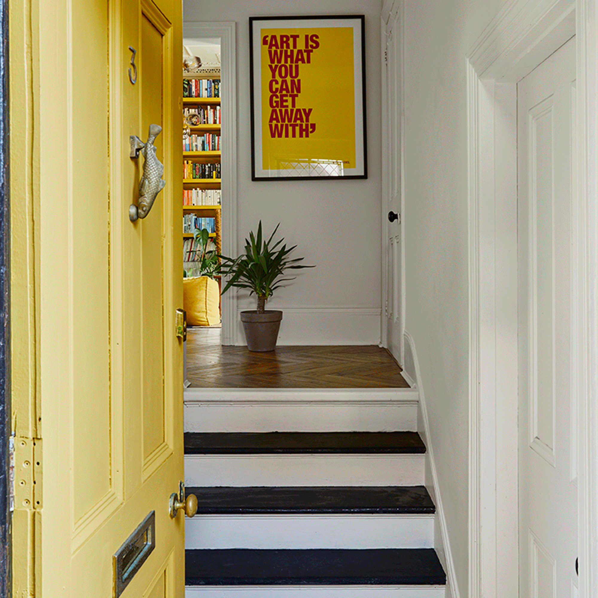 Trust us, these are the colours to avoid when painting a small hallway