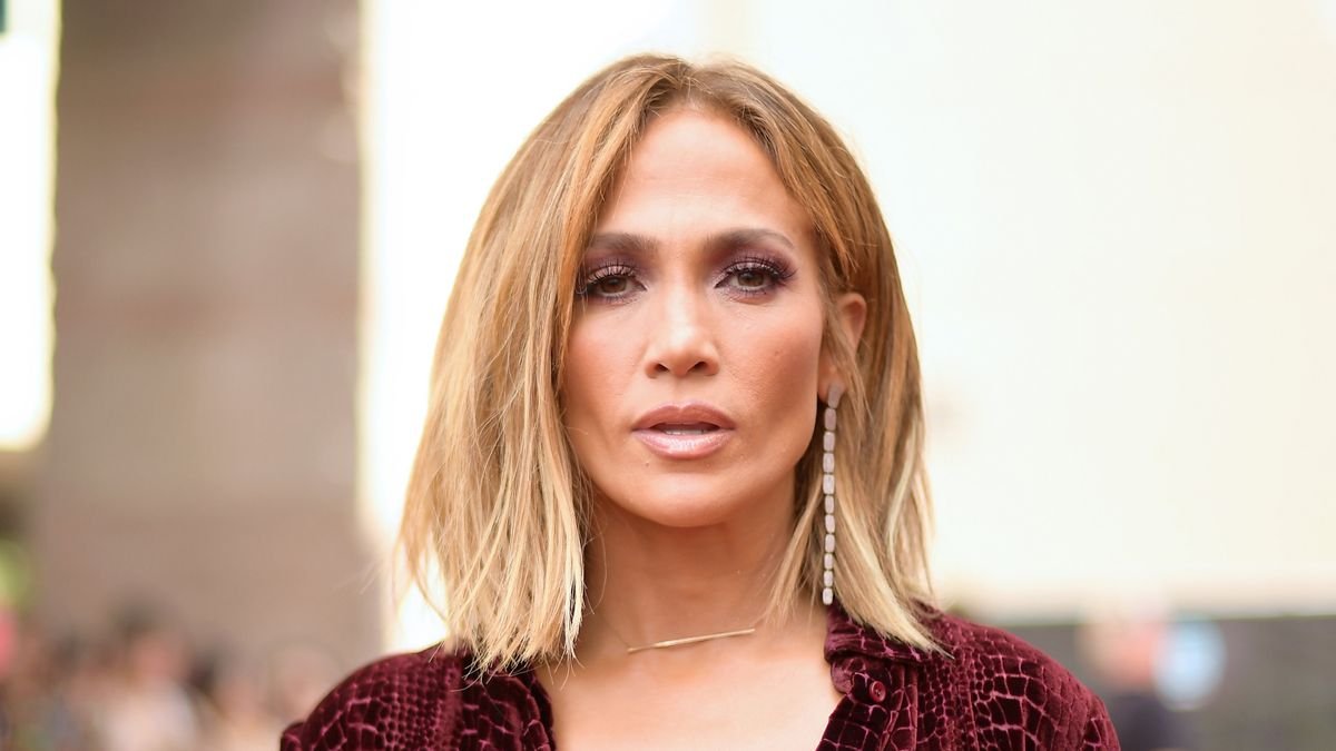Jennifer Lopez just shared her skincare routine and it's surprisingly simple