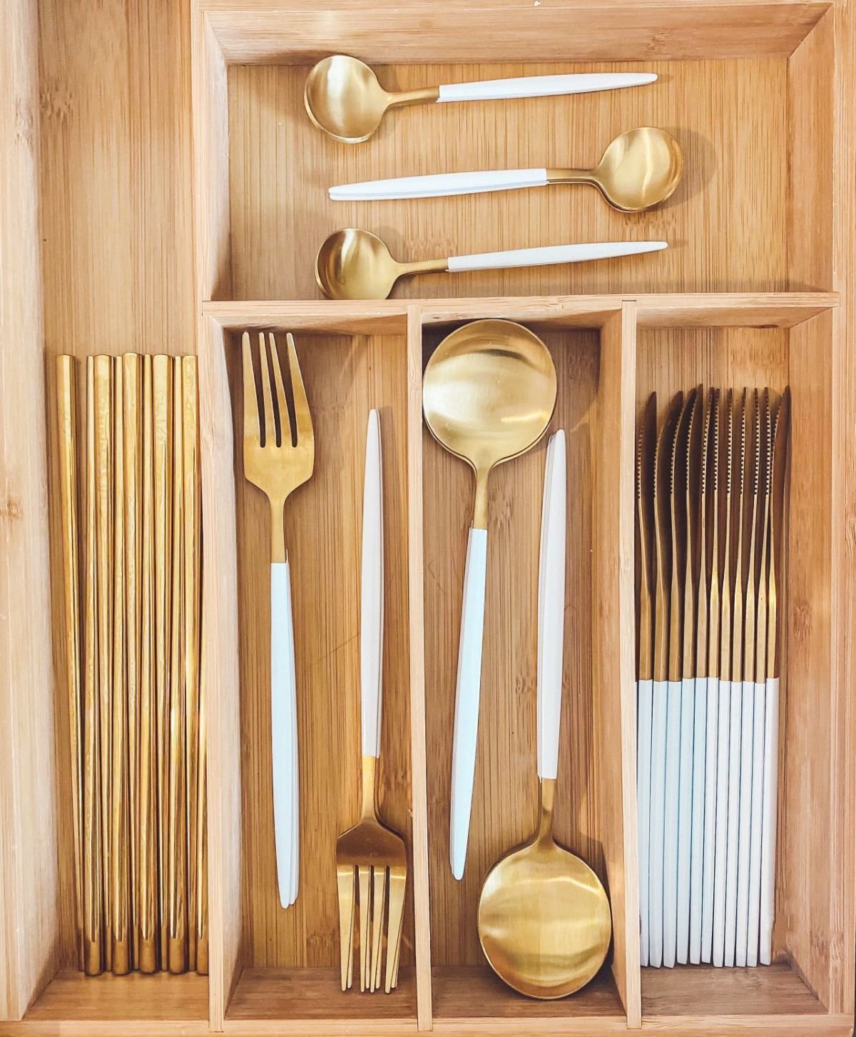 11 clever ways to organize kitchen utensils