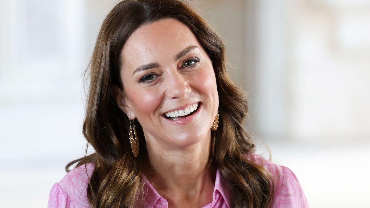 Kate Middleton’s much-loved dress brand Self Portrait has an amazing sale that’s too good to miss