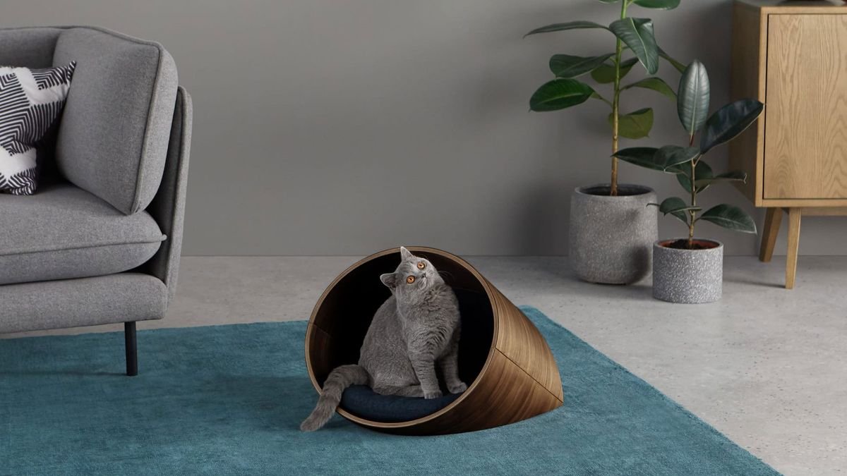 This luxury cat bed has 5-star reviews all round