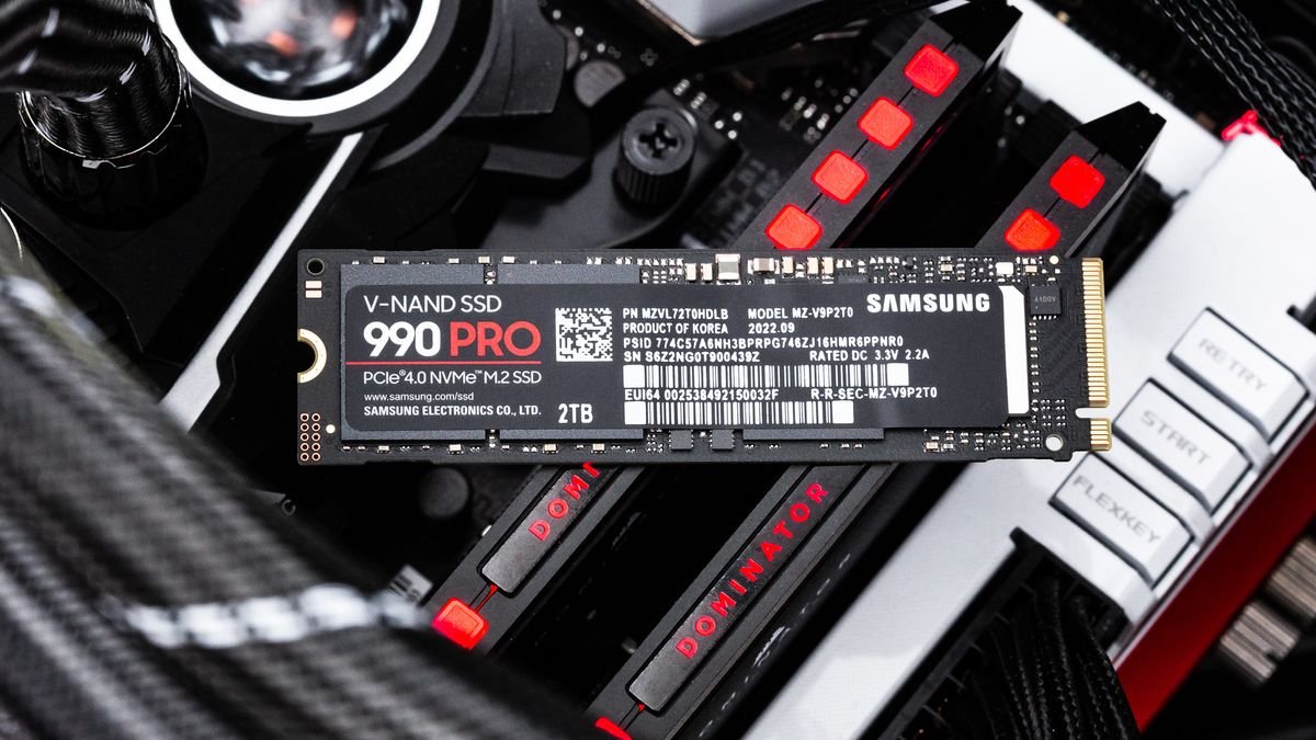 Samsung 990 Pro SSD Review: The Return of the King