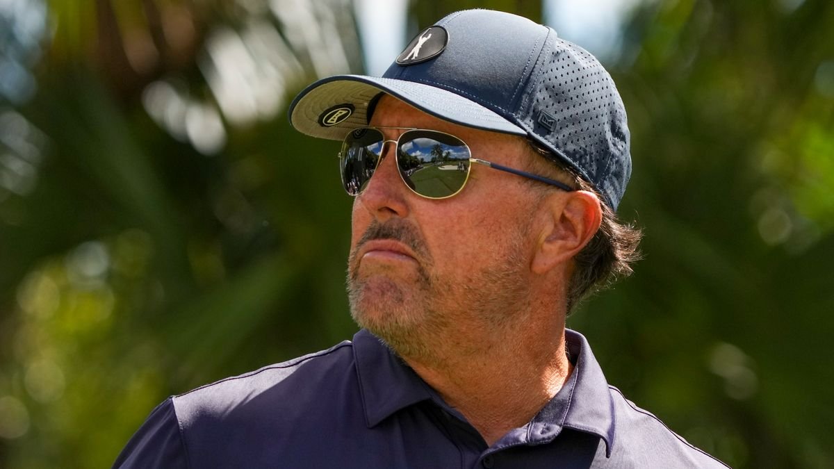 Phil Mickelson Expecting LIV Golf Players To Win DP World Tour Case