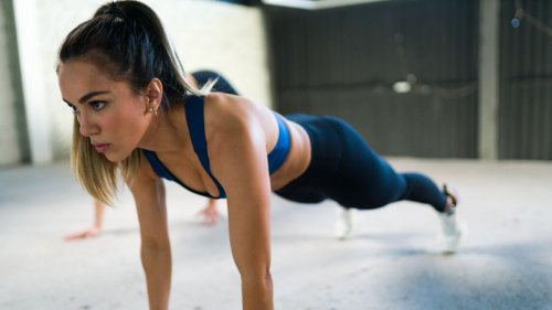 I did 90 plank toe taps every day for a week — here’s the results