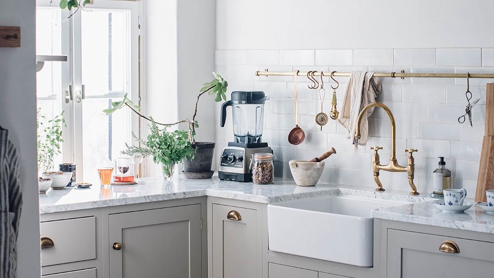 Small kitchen storage ideas – 25 tips and tricks to organize a tiny space