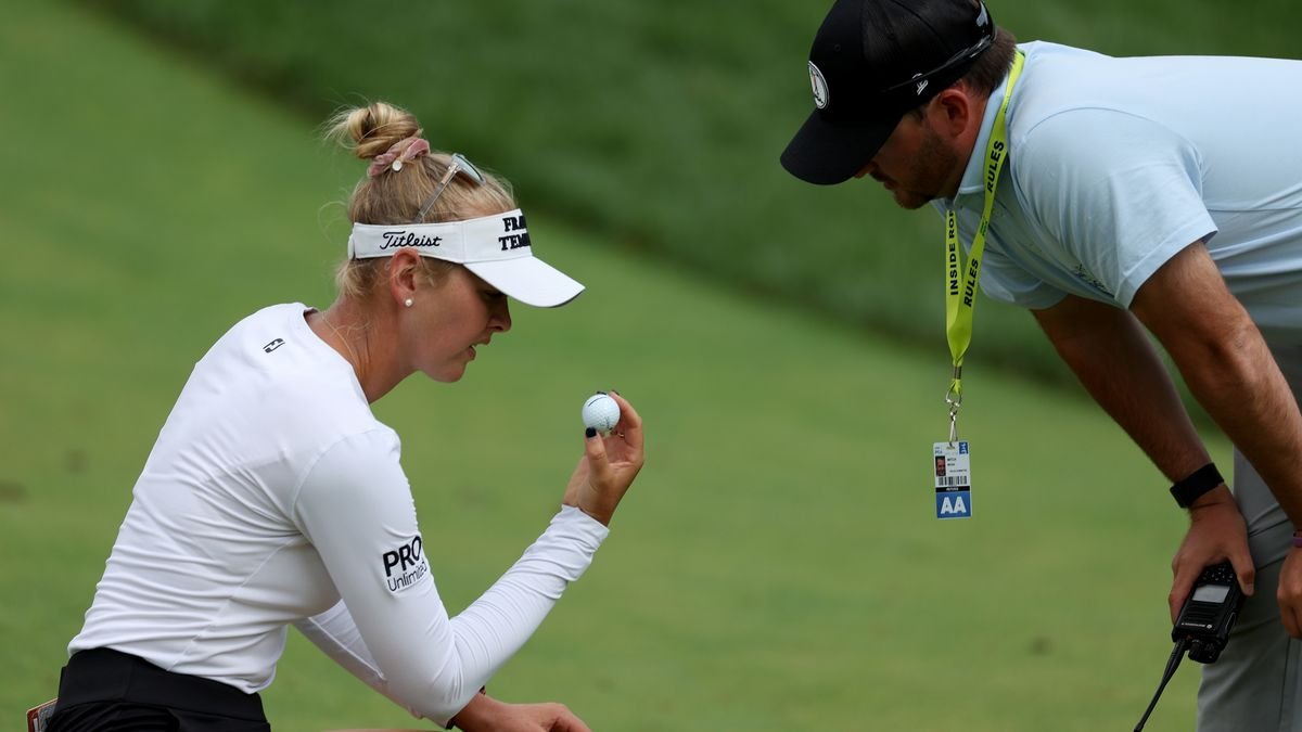 Do Pro Golfers Use A New Ball On Every Hole?