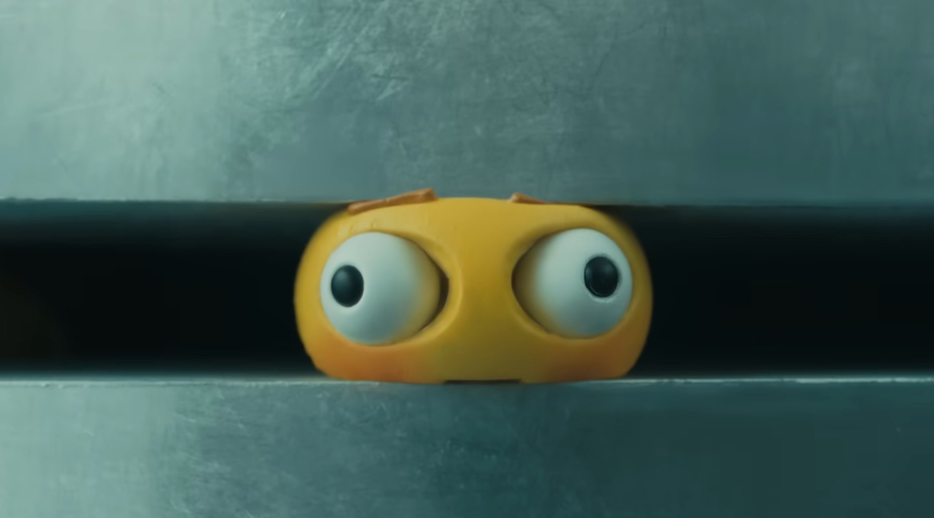 Creatives 'fix' that problematic Apple ad, with brilliant results
