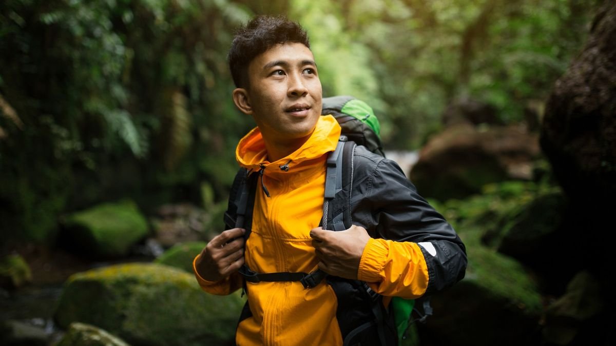 How to stay safe when hiking