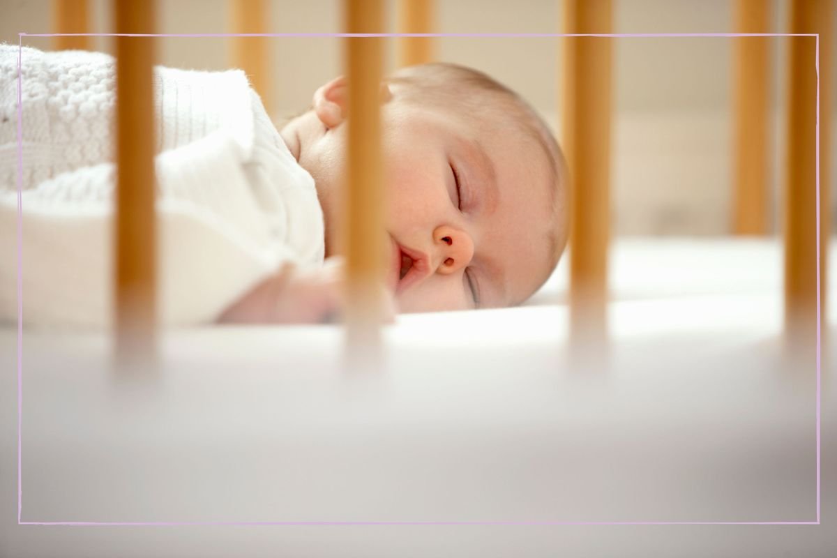 Baby sleep training - what is it, when to start and the best teaching methods