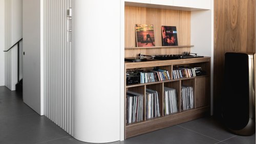5 Vinyl Organization Mistakes You Should Avoid — They Might End Up Damaging Your Prized Records