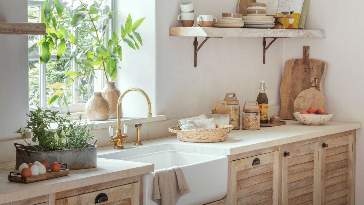 The ultimate spring cleaning checklist – 28 tasks professional cleaners urge you to tick off now