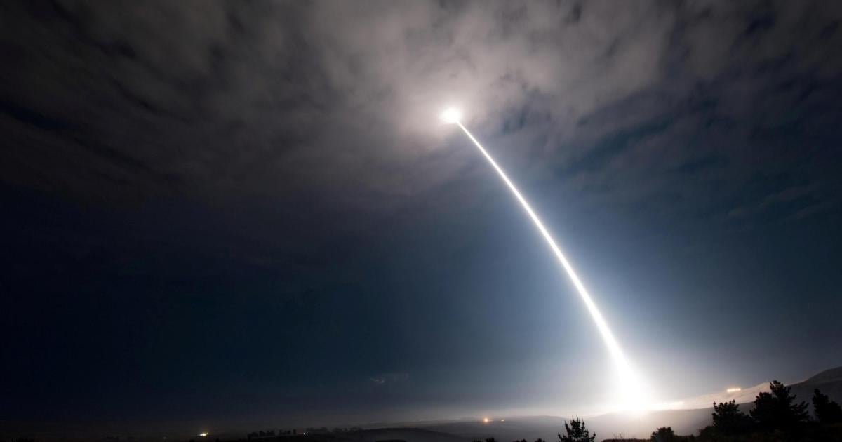 Recycelte Interkontinentalrakete bringt Satelliten ins All