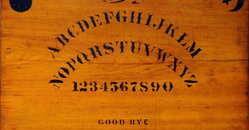 Die Ouija-Verschwörung: Wer zieht die Fäden der Demokratie?