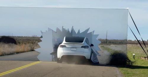 Kamera versus Lidar: Tesla kracht durch eine Fake-Wand