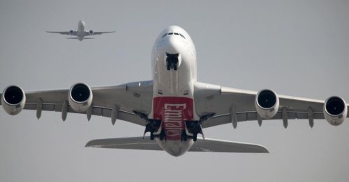 Airbus A380 flog 13 Stunden mit großem Loch im Rumpf