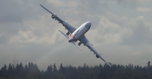 ​​​​​​​Beinahe-Crash: Boeing 747 mit extrem riskantem "Wing Wave"