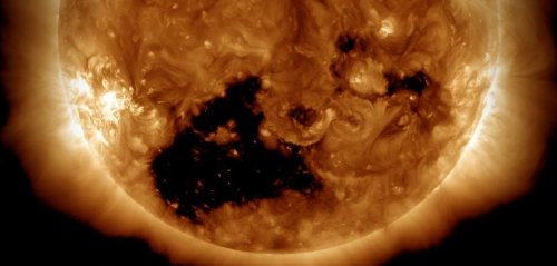 Riesiges "Loch" auf der Sonne entdeckt: Seine Folgen trafen die Erde am Freitag –hast du es mitbekommen?