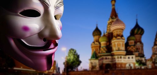 "Wir fressen euch komplett": Anonymous greift Pro-Putin-Hacker an