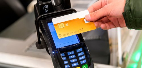 Kontaktloses Bezahlen: Experten warnen vor Datenklau durch hinterlistigen Trick