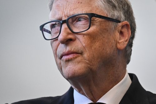 "Starke KI könnte eigene Ziele verfolgen": Bill Gates veröffentlicht 3 Vorhersagen zu künstlicher Intelligenz