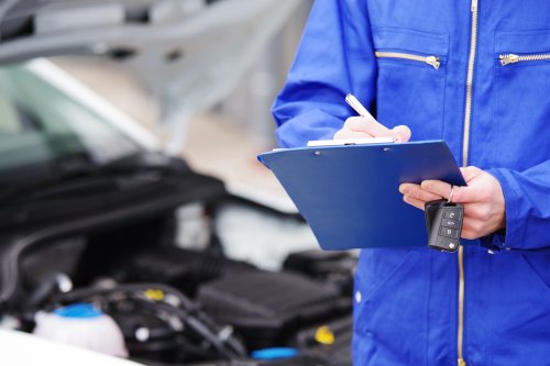 TÜV: Bei diesem Auto drohen tausende Euro Kosten – Millionen Menschen fahren es