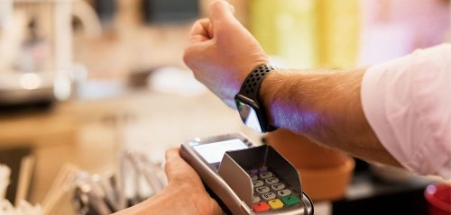 Apple Pay auf der Apple Watch: So richtest du den Zahlungsdienst ein