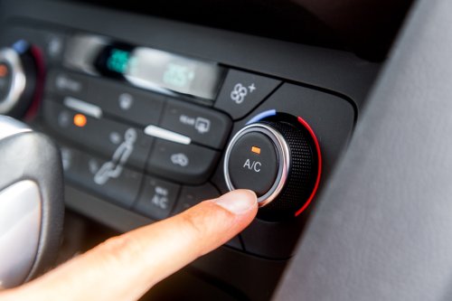 Klimaanlage im Auto: Wer das damit tut, zahlt 80 Euro Strafe