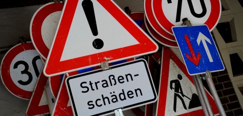 Skurriles Verkehrsschild: Dieses Zeichen sorgt für Verwirrung – dabei ist es schon 16 Jahre alt