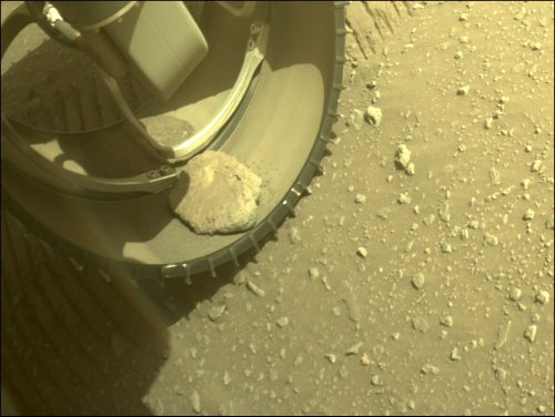 Mars-Rover sammelt Steinprobe – und findet mysteriöses Objekt