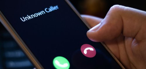Polizei warnt vor neuem Telefonbetrug – "drücken Sie auf gar keinen Fall eine andere Taste"