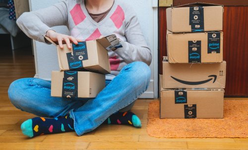 Amazon Prime: Kunden bekommen im Dezember 8 Produkte geschenkt