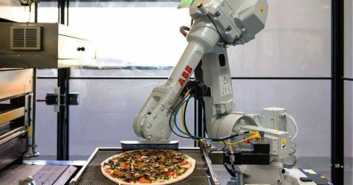 Robot Pizza Startup Shuts Down After Cheese Kept Sliding Off