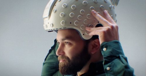 SpaceX Space Tourists Are Bringing a Brain-Reading Helmet to Space This Month