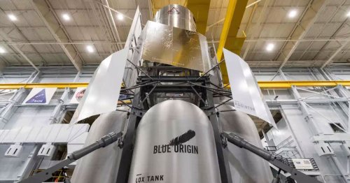 Blue Origin Engineers Deliver Full-Scale Prototype Moon Lander to NASA