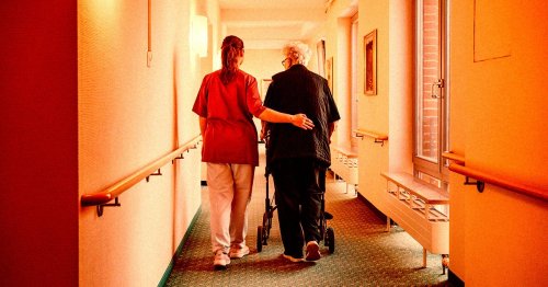 Insurance Company Accused of Pressuring Medical Staff to Change Patients' Status to "Do Not Resuscitate"