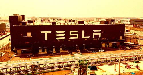 Tesla Suddenly Suspends Full Self-Driving Trial in China