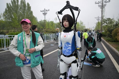 Experts Alarmed by China's Enormous Army of Robots